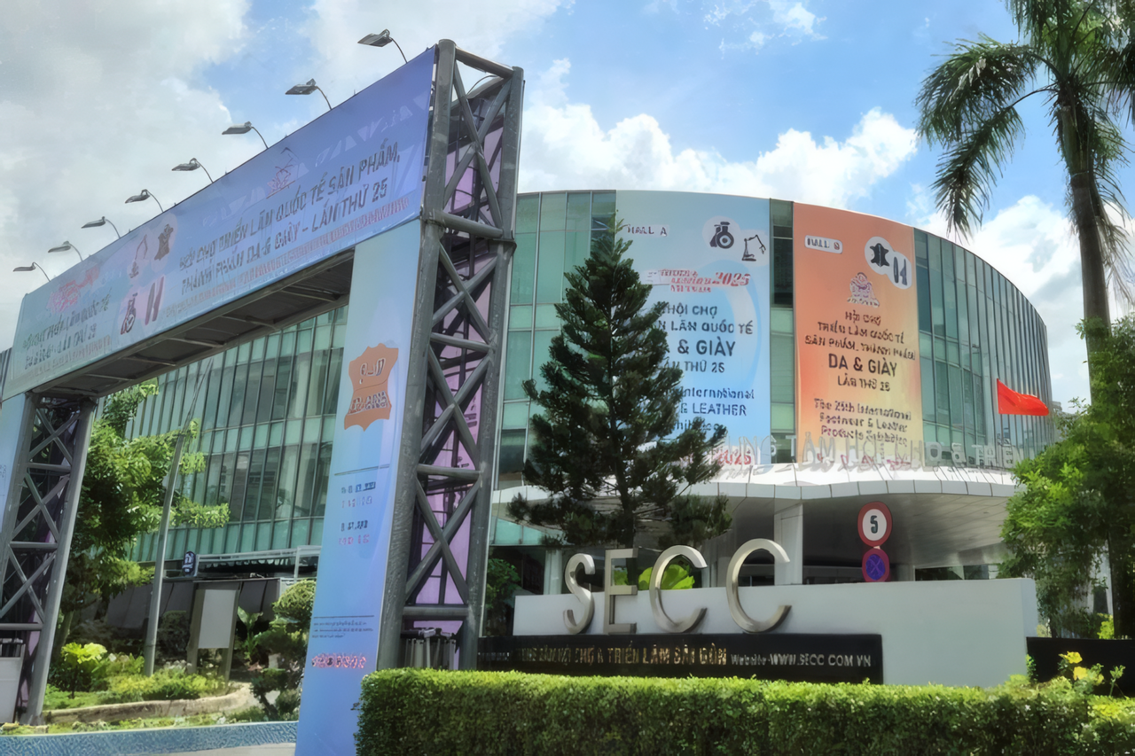Over 11,000 trade visitors at SHOES & LEATHER – VIETNAM