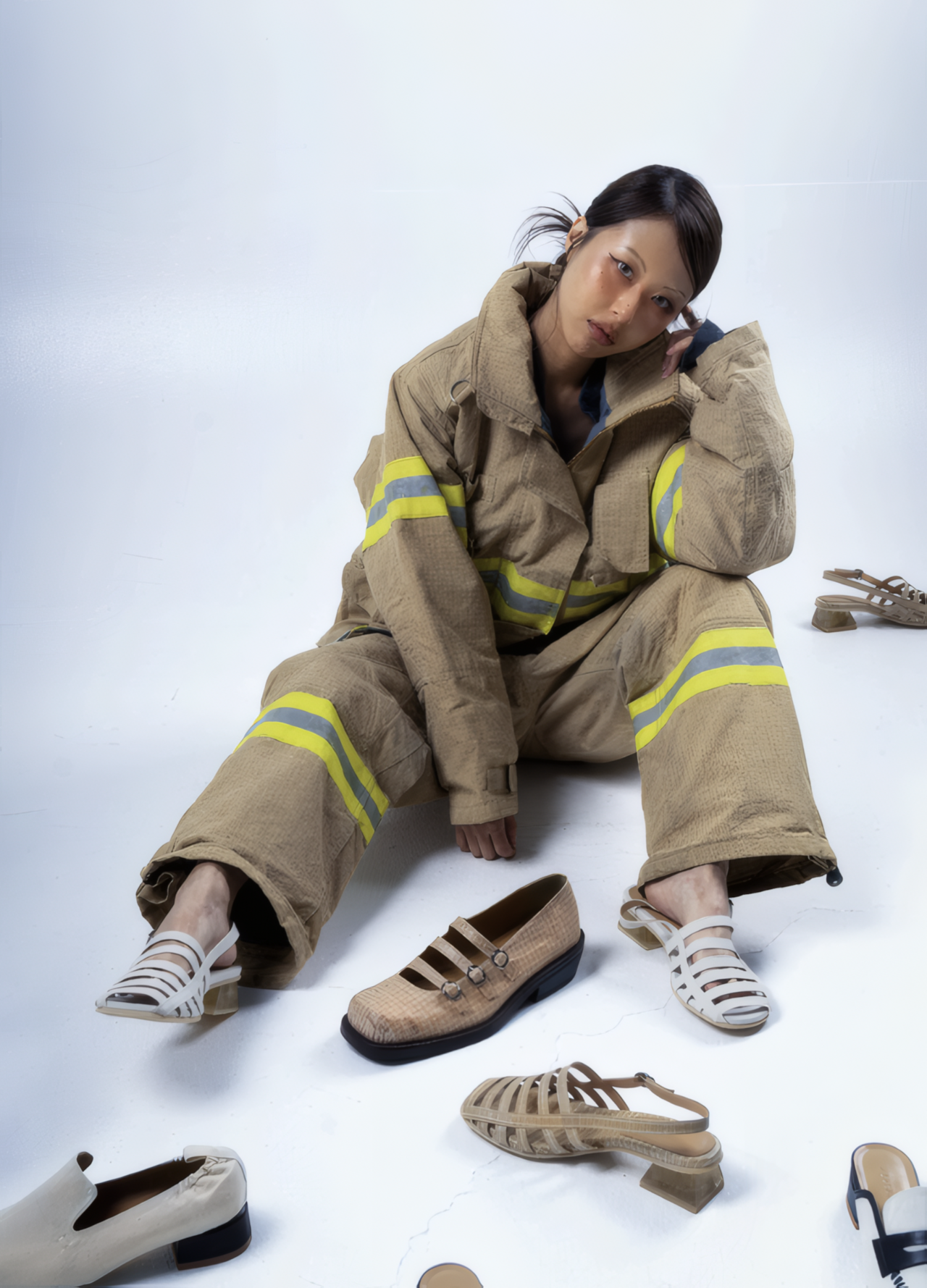 Nuosmiq: recycled plastic heels and reuse of firefighter uniform fabrics