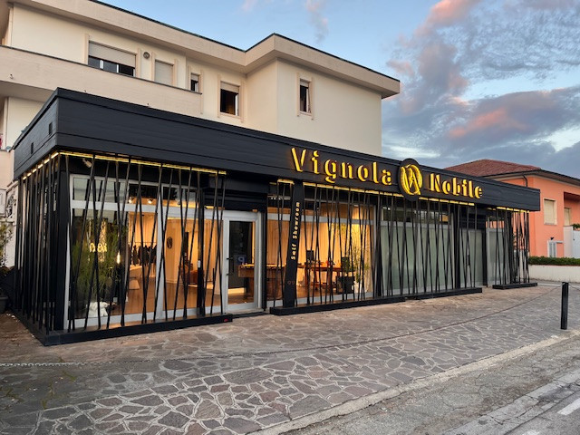 Vignola Nobile inaugurates its first self-service leather showroom