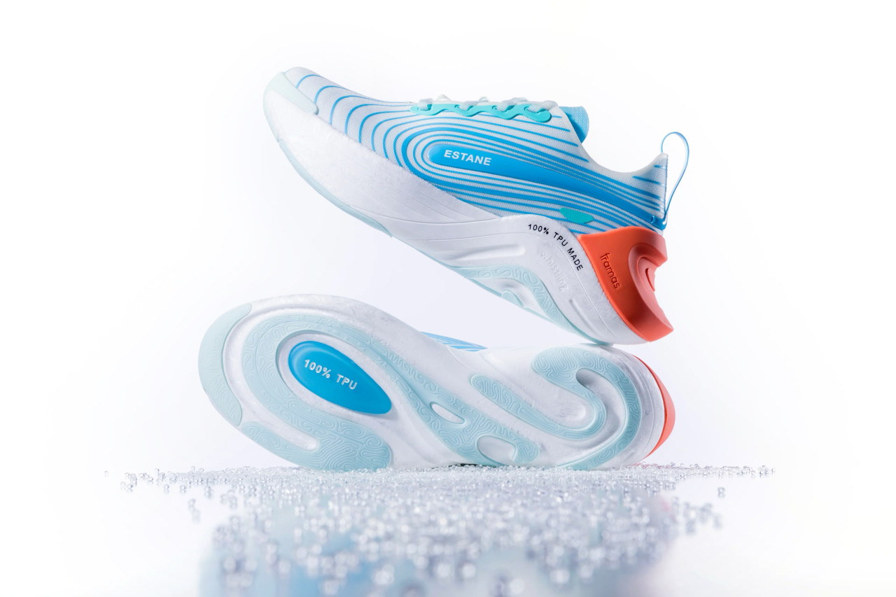 Stampaggio suole: l’innovazione è a caccia di leggerezza, meno chimica, più riciclo 