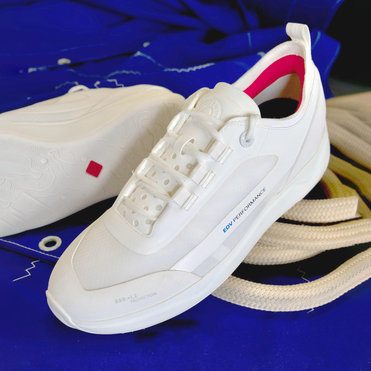 Equipement De Vie: spirit of the sea and wind